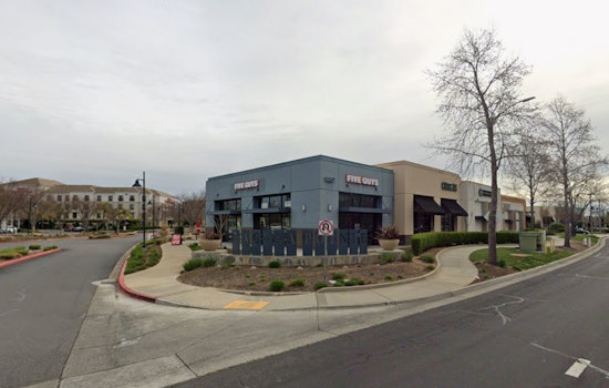 Elk Grove Bowl Rush as Bohl Draws Big Lines for Healthy Fast Food