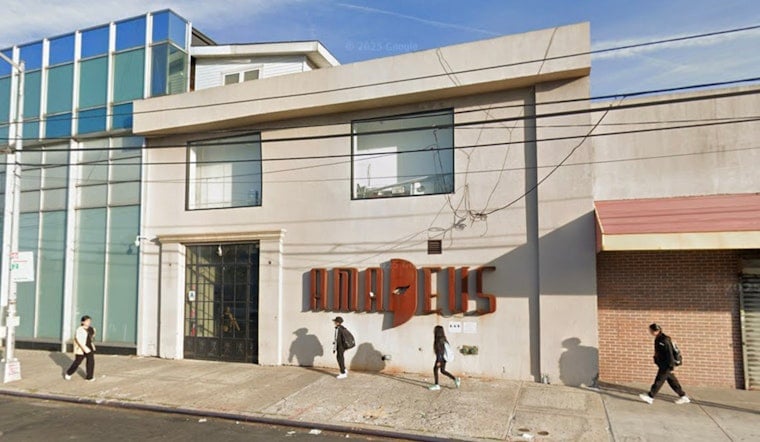 Elmhurst Nightclub Chaos As Four Men Shot Outside Amadeus