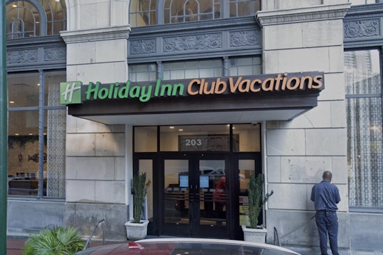 Empanola Brings Empanada Heat to New Orleans CBD Holiday Inn
