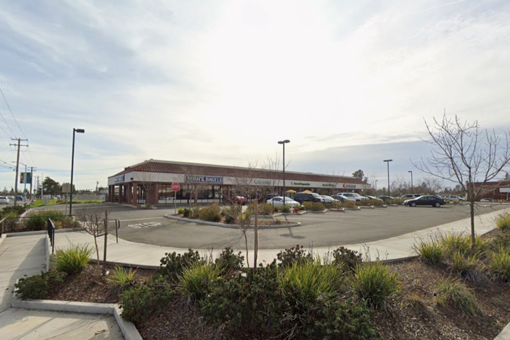 Fair Oaks Strip Gets Saucy As DQ Hawaiian BBQ Fires Up In Carmichael