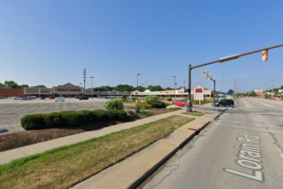 Fairview Park Gets Its Wake-Up Call With Oven Mitts Bakery