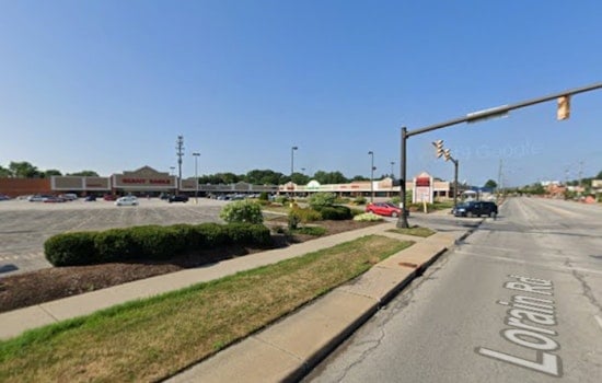 Fairview Park Gets Its Wake-Up Call With Oven Mitts Bakery