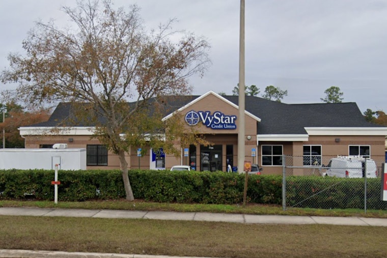 Fake Banker Nearly Bleeds Jacksonville Man's Account Dry in One Call