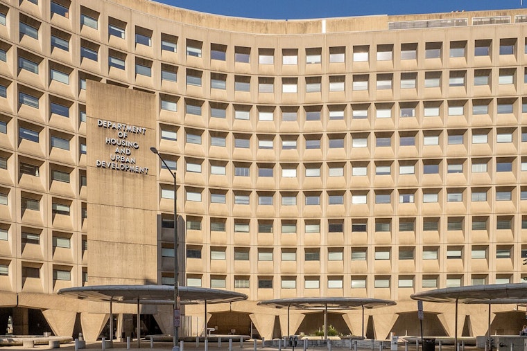 Feds Greenlight Realtors to Talk Crime and Schools Again