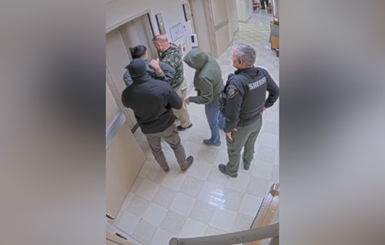 Feds Snatch Two Inside Salem Courthouse, Sparking Oregon DOJ Probe