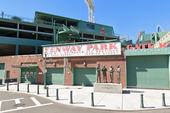 Fenway Unleashes Lobstah Poutine And Surf & Turf Dog For Sox Faithful