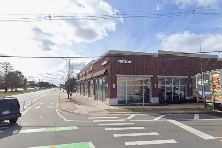 Ferndale Police Chase Ends With Suspect Car In Verizon Storefront