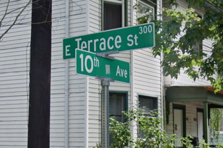 Firefighters Swarm 10th Ave Block In Seattle Apartment Blaze Scare