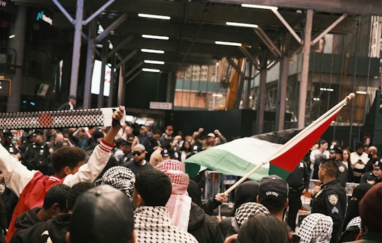 Flatiron Fury as Motek Diners Hit With 'Bomb Israel' Chants