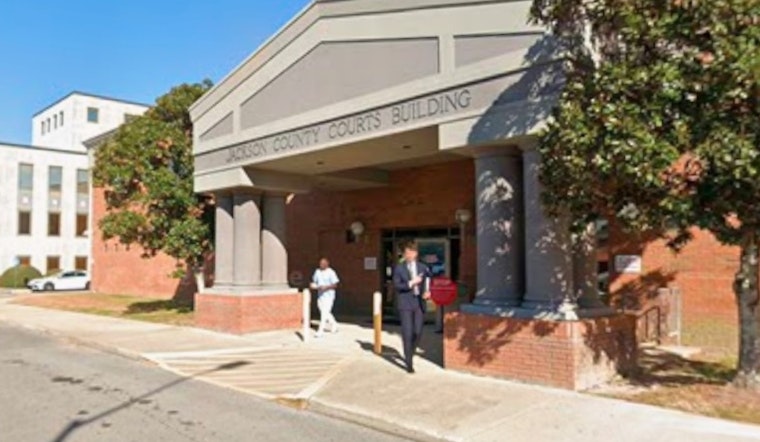 Florida Man Tied To Deputy Beatdown Shot Dead Outside Pascagoula Courthouse