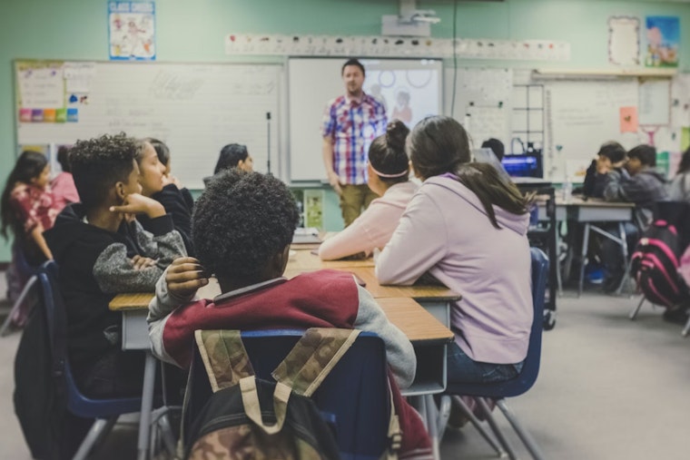 Florida School Panic Badges Slammed 54,000 Times, Few Real Threats
