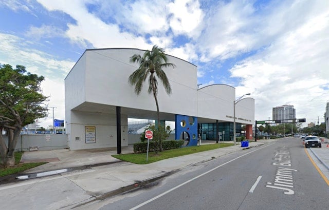 Fort Lauderdale Pool Turns Into Global Magnet For High Divers And Swim Stars