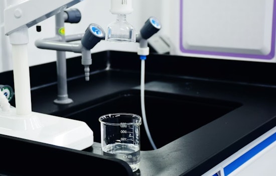 Fort Worth Sticks With Fluoride While Feds Recheck the Science