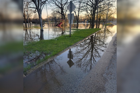 Fox River Rises As Burlington Scrambles For Sandbags
