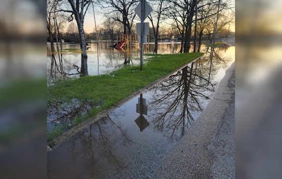 Fox River Rises As Burlington Scrambles For Sandbags