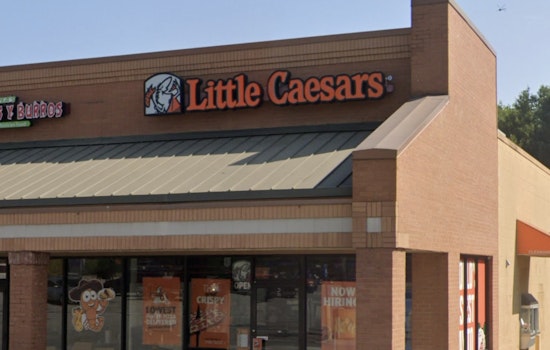Gainesville Little Caesars Flunks, Chamblee Shawarma Spot Aces Perfect 100