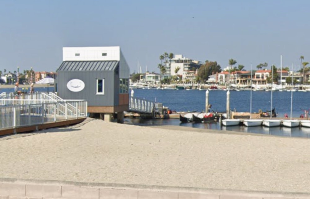 Gondola Café Opens Dockside in Long Beach