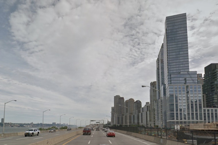 Gray Skies, Raw Commute: New Yorkers Wake To Soggy Sunday