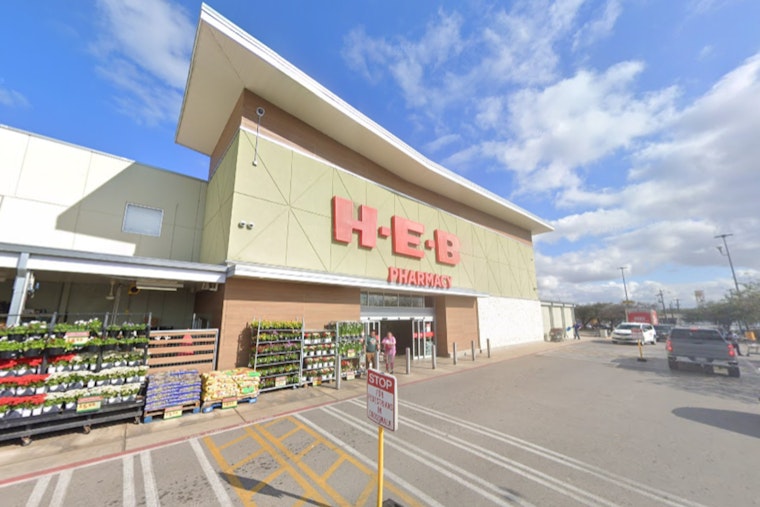 Gun Pulled In Brazen Truck Jacking Try At Southeast San Antonio H‑E‑B