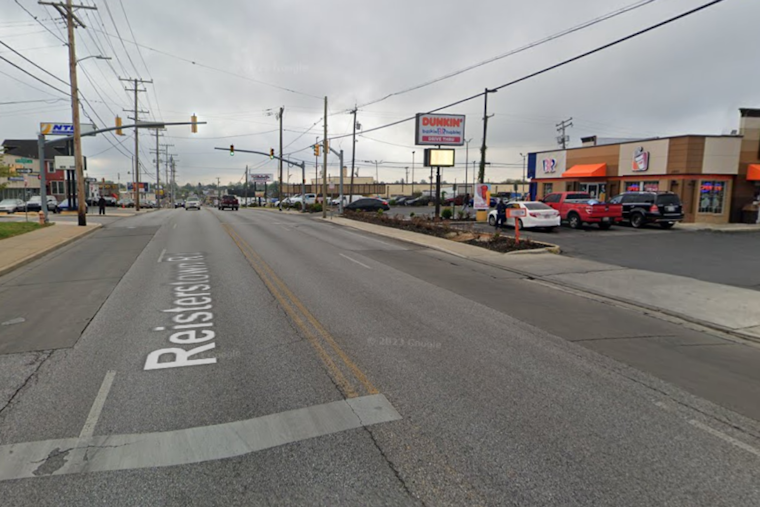 Pre-Dawn Phone Ploy: Gunman Robs Two on Reisterstown Road