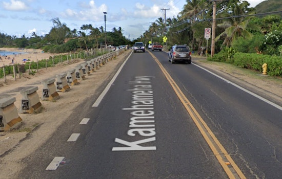 Gunman Vaults Counter, Snatches Cash Box From Haleiwa Shop on Kamehameha Highway