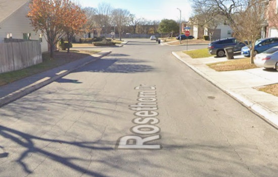 Gunmen Jack San Antonio Mailman In Broad Daylight As Feds Dangle $150K