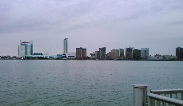 Gusty Detroit Commute Ahead as Morning Gloom Gives Way to Blustery Skies