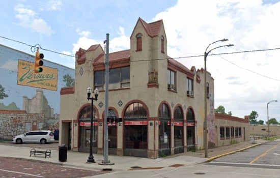 Halo Burger Storms Back Downtown With Free Vernors Glasses For Flint Faithful