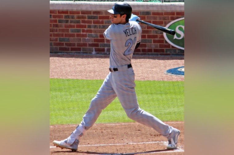 Hamstrung, Yelich Limps Off as Brew Crew Fears Worst