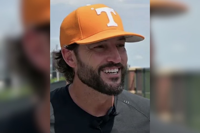 Harper Hotline: Tony Vitello Called Phillies Star Before Grabbing Giants Gig