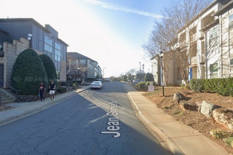 Highland Creek Rattled As Early-Morning Blaze Sends Smoke Over Jean Grimes Drive