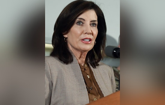 Hochul Bets On Bosses And The Marketplace To Catch 450,000 New Yorkers