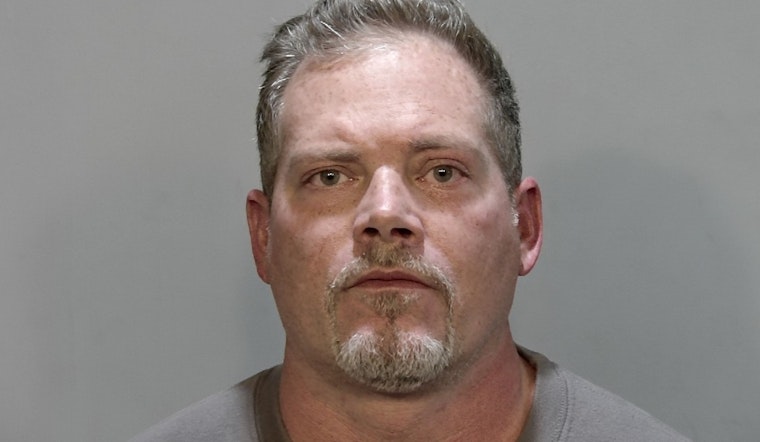 Hockey-Masked Tourist Accused Of Snipping Dancer’s Hair At Duval Street Club