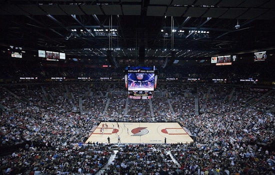 Holiday Rains 7 Threes As Blazers Torch Pelicans In Rip City