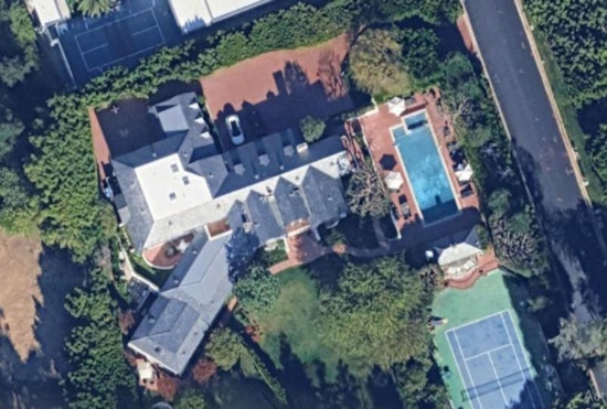 Holmby Hills Home Near Kylie Jenner Tops L.A. Contracts