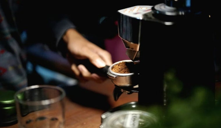 Honolulu Auto Glass Pro Swaps Windshields For Fort Street Coffee Buzz