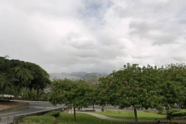 Honolulu Wakes Up In A Sweat As Muggy Skies Tease Spotty Showers
