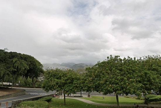 Honolulu Wakes Up In A Sweat As Muggy Skies Tease Spotty Showers
