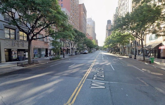 Horseback Cop’s Wild Sidewalk Chase Stuns Upper West Side