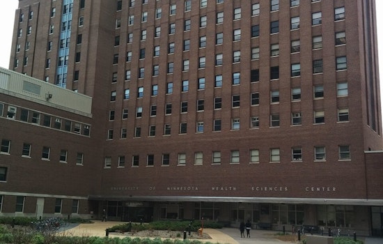Hospital Showdown Truce Keeps U Doctors From Fleeing Minneapolis