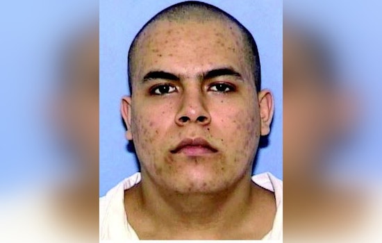 Houston Killer Who Bolted Briscoe Prison Still on the Run as Feds Turn Up Heat
