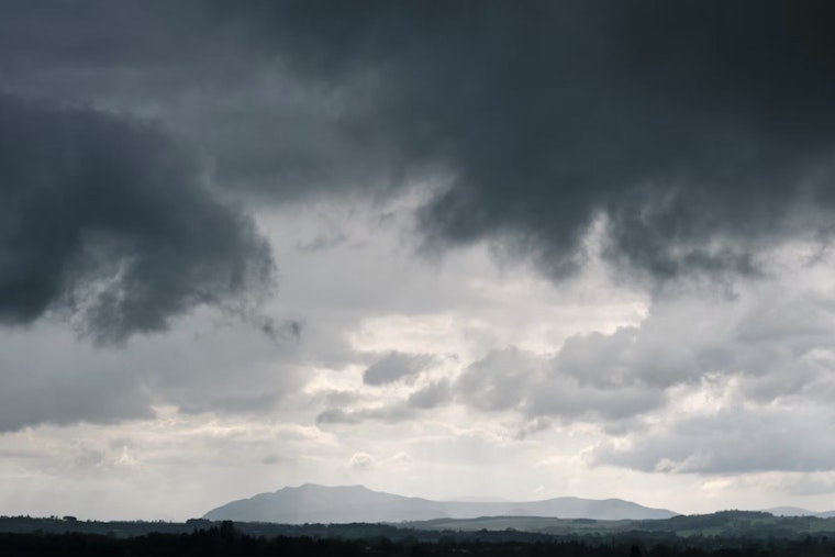 Houston Wakes Up In A Steam Bath As Fog, Heat And Storm Risk Line Up