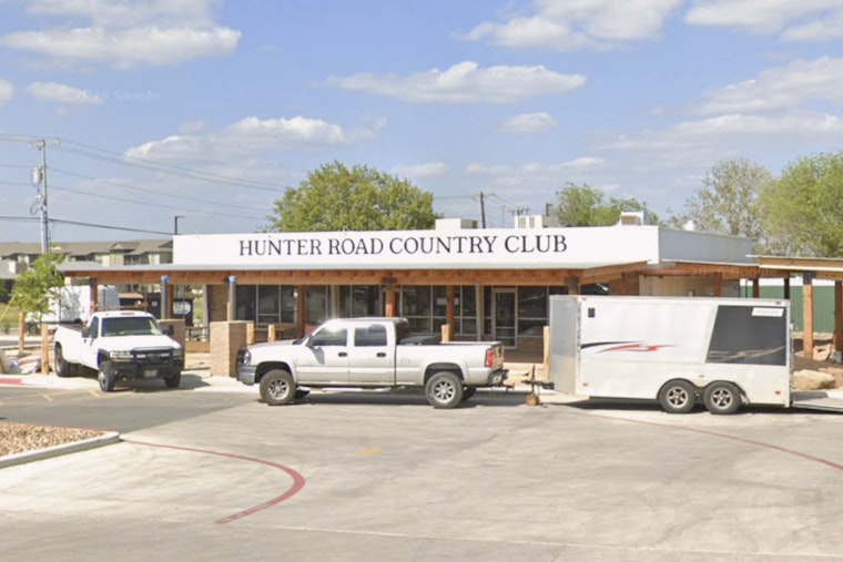 Hunter Road ‘Country Club’ Bets Big on Boozy Patio Life in New Braunfels