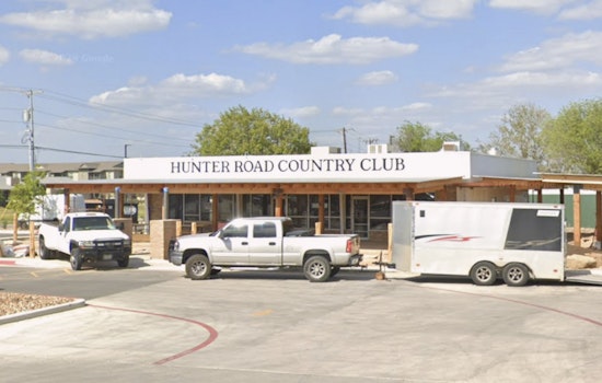 Hunter Road ‘Country Club’ Bets Big on Boozy Patio Life in New Braunfels
