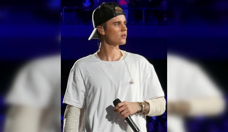 Indio Meltdown: Justin Bieber’s Laptop Karaoke Splits Coachella Faithful