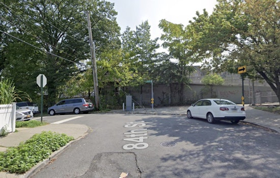 Jackson Heights Horror As 2 Young Adults Found Shot In The Head Overnight