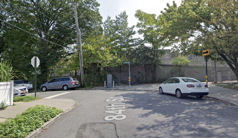 Jackson Heights Horror As 2 Young Adults Found Shot In The Head Overnight