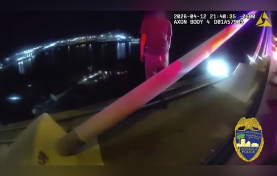 Jacksonville Cop's Quiet Prayers Pull Man Back From Dames Point Edge