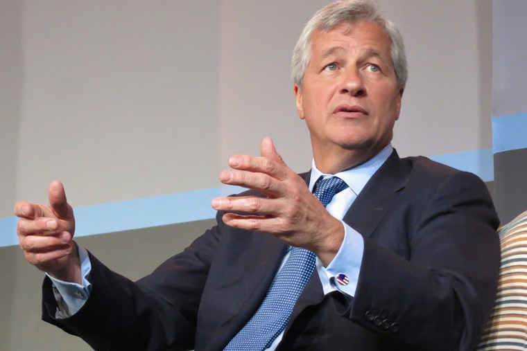 Jamie Dimon’s Oslo Warning Has Wall Street Sweating a Bond Meltdown
