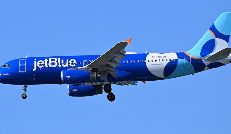 JetBlue Red-Eye Makes Foggy 3 A.m. Detour To O'Hare Over Mystery Cabin Stench